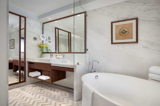 SeleQtions Suite Bathroom at Tajview, Agra - IHCL SeleQtions Luxurious bathroom in the SeleQtions suite at Tajview, Agra - IHCL SeleQtions, a 5-star hotel in Taj Ganj.