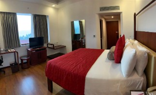 Luxurious Bedroom - Gateway Varkala Luxurious bedroom at Gateway Varkala, offering modern amenities and stylish decor for a comfortable stay in this 5-star hotel in Varkala.
