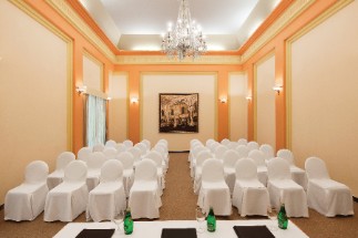 Elegant Event Space at Ramgarh Lodge, IHCL SeleQtions Elegant event space at Ramgarh Lodge, IHCL SeleQtions, ideal for meetings and celebrations near Jaipur.