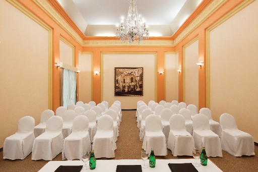 Elegant Event Space at Ramgarh Lodge, IHCL SeleQtions Elegant event space at Ramgarh Lodge, IHCL SeleQtions, ideal for meetings and celebrations near Jaipur.