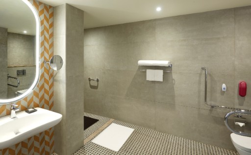 Luxury Bathroom at The Connaught, New Delhi - IHCL SeleQtions