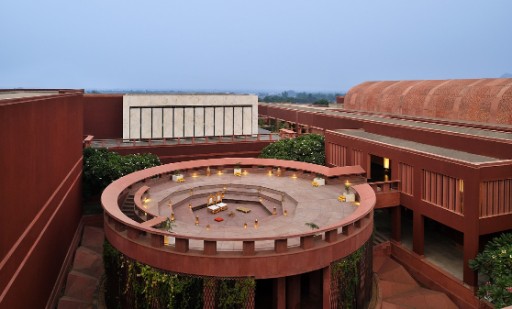 Centre Pavilion Centre Pavilion