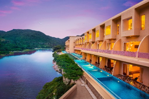 Raajsa Kumbhalgarh - Kumbhalgarh best resort Lakeside View of best resort in Kumbhalgarh