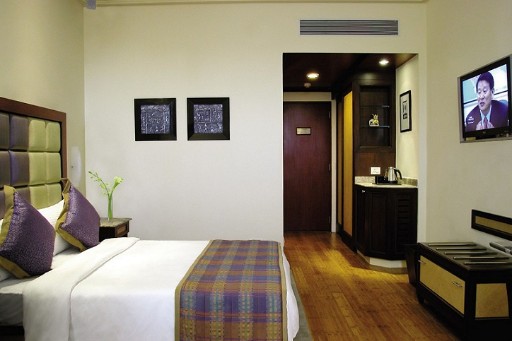 Delluxe Allure Suites with Plush Comforts at Blue Diamond, Pune
